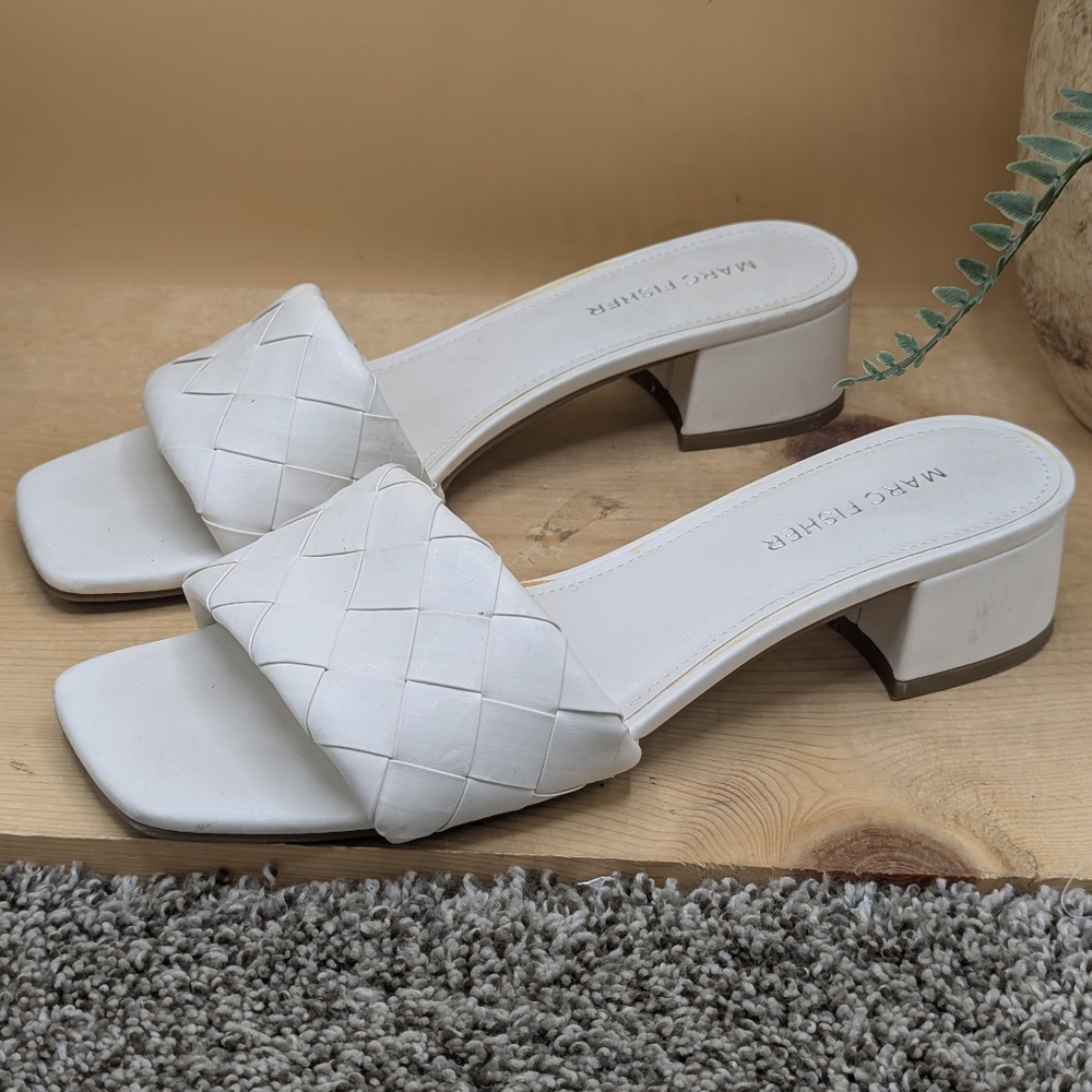 Marc Fisher Heeled Slides White Leather Women's Size 7.5M Shoes